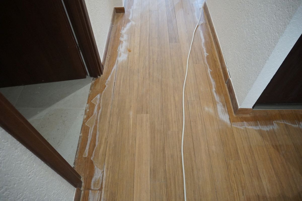 Imgi 16 Cyklinowanie I Lakierowanie Deski Bambusowej 02