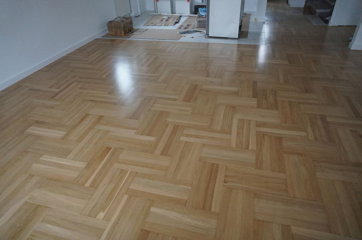 Cyklinowanie Oraz Lakierowanie Mozaiki Drewnianej 07