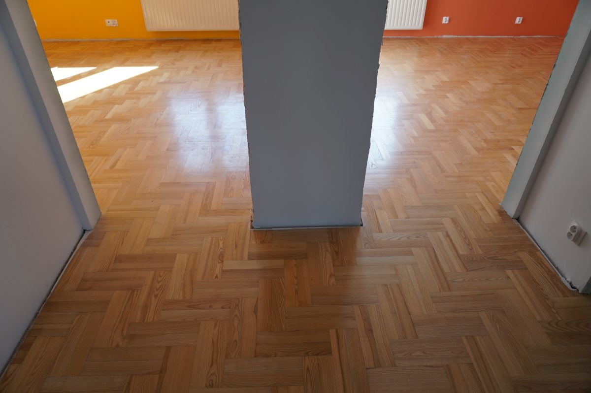 Cyklinowanie Parkietu Jesionowego Przed 05