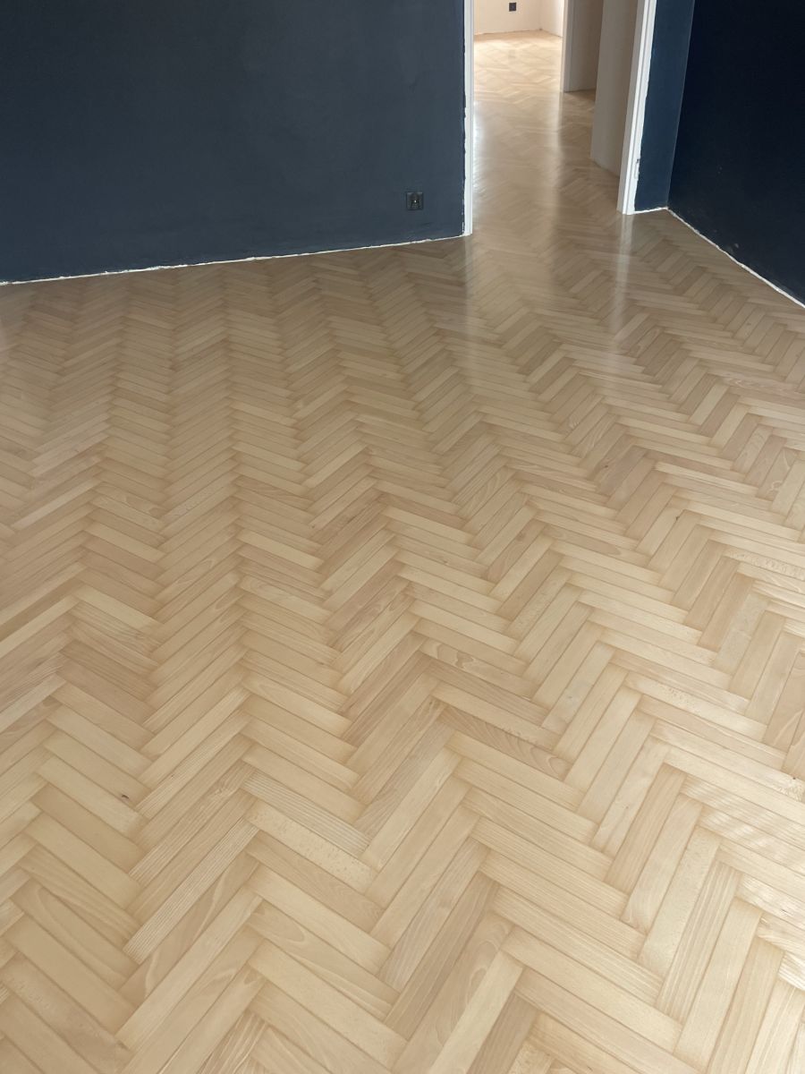 Parkiet Bukowy Cyklinowanie I Lakierowanie 02