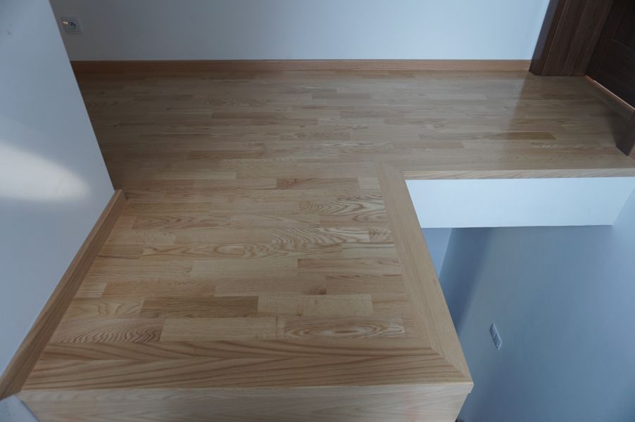 Dab Czerwony Parkiet