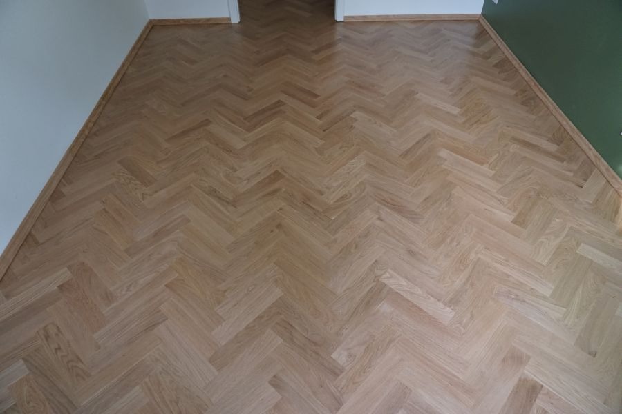 Imgi 23 Parkiet Debowy Ulozony W Tradycyjna Pojedyncza Jodelke 07