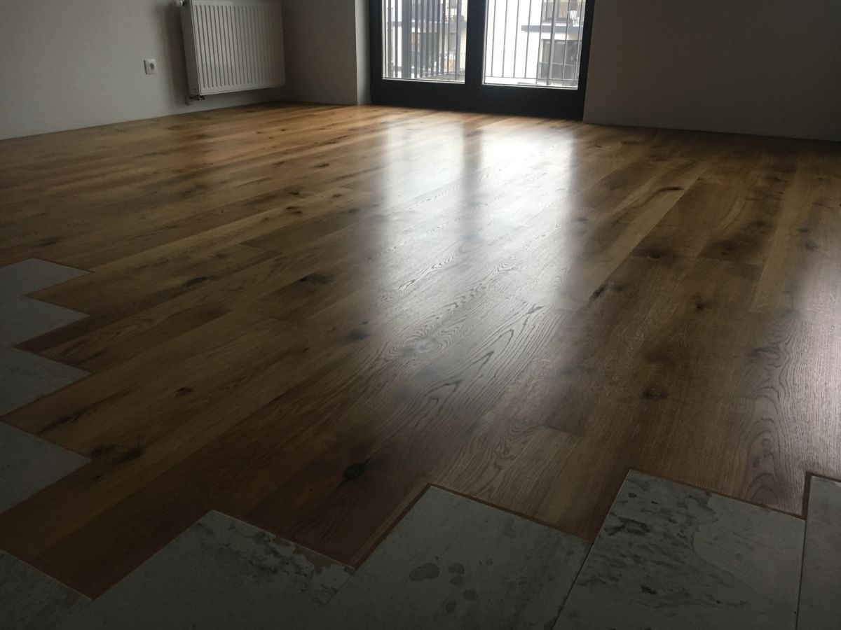 Ukladanie Deski Ostrokrawedziowej