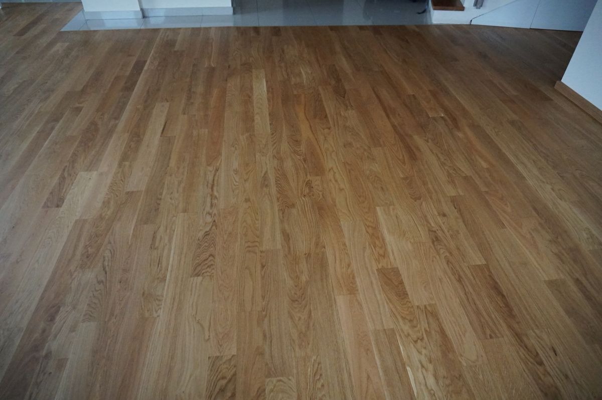 Imgi 15 Ukladanie I Olejowanie Deski Debowej 03