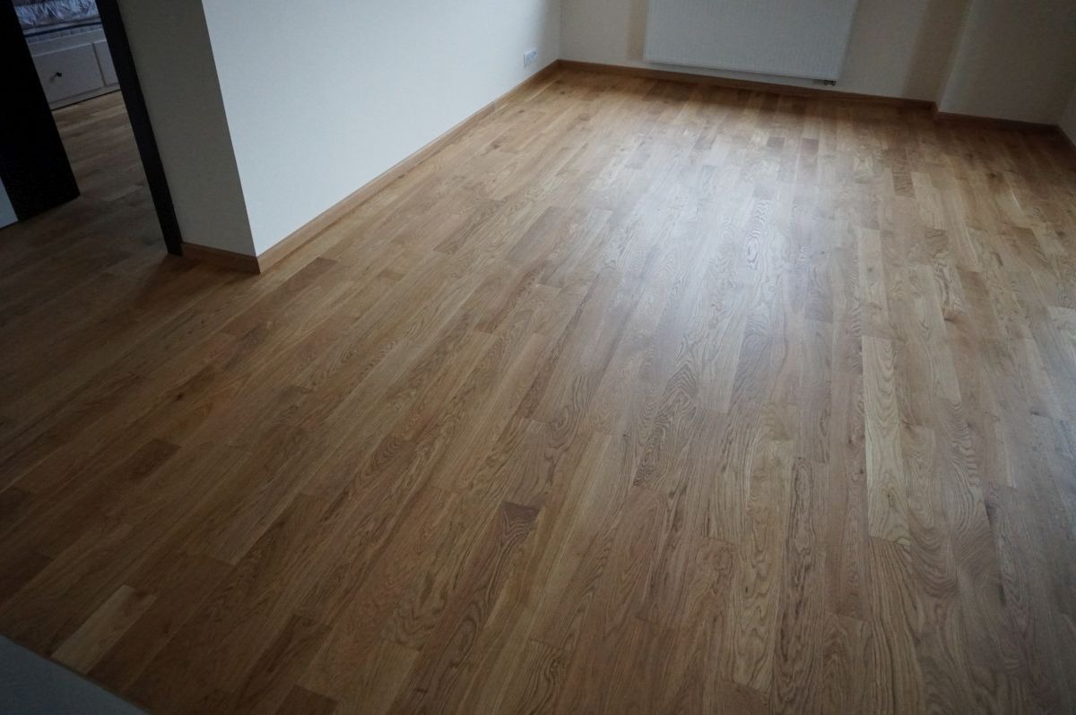 Imgi 17 Ukladanie I Olejowanie Deski Debowej 05